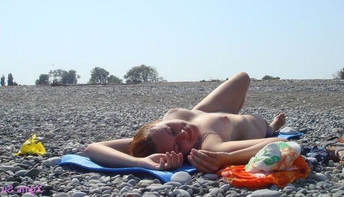 Смотреть фото голых девушек на пляже (16 эротики)