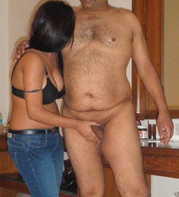 Домашний секс голых индианок на любительских фото с бритыми пиздами